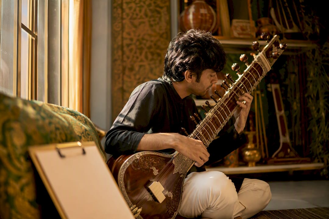 Rajib Karmakar sitarrajib Spotting Session Music: A Runbook for Composers and Editors 1 Composer playing sitar during spotting session